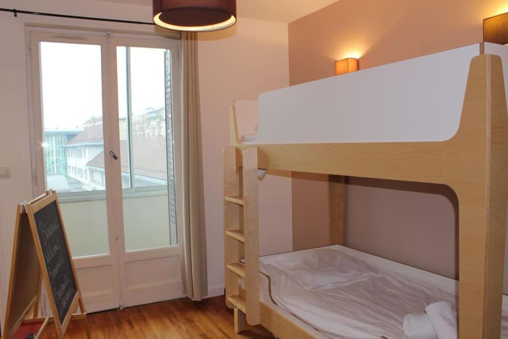 Le Jane : Centre Ville, Garage, Balcon Annecy Extérieur photo